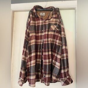 Men’s 2XL plaid long sleeve!